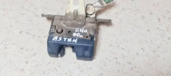 Opel Astra G Tailgate/trunk/boot lock/catch/latch 09130569