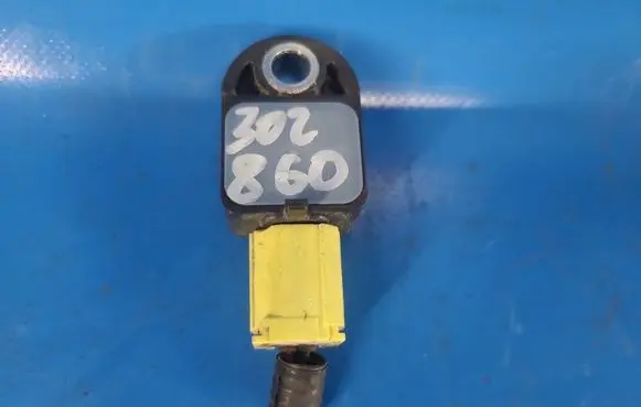 Toyota Camry Airbag deployment crash/impact sensor 8917309650