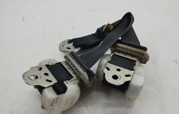 Toyota Corolla Verso AR10 Third row seat belt 163550 7L2550