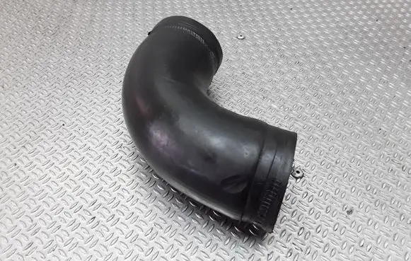 Nissan Patrol Y61 Intercooler hose/pipe