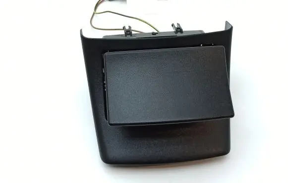 Mercedes-Benz E W211 Ashtray (rear) A2116800450 E039714021