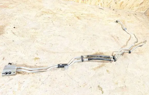 Chevrolet Tahoe Gearbox oil cooler pipe/hose 86788215