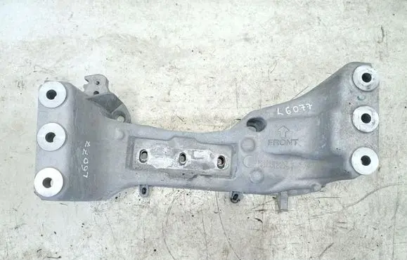 Jeep Grand Cherokee WL Gearbox mounting bracket 68428569AA