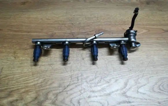 Fuel injectors set