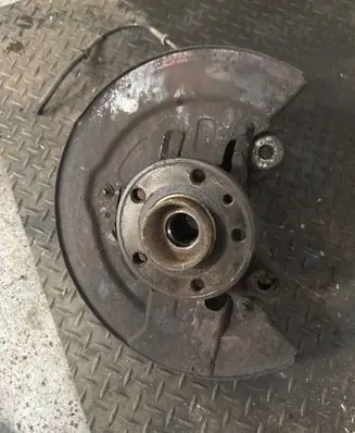 Volvo XC60 Front wheel hub