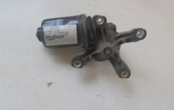 Nissan Micra Front wiper linkage and motor 288105F200