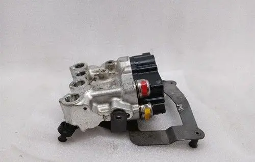 McLaren 675LT Spider Hydraulic servotronic pressure valve 11B1302CP