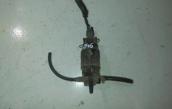 Opel Vectra B Windscreen/windshield washer pump 090586632