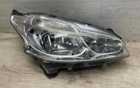 Peugeot 208 Headlight/headlamp 9802221280 89905648