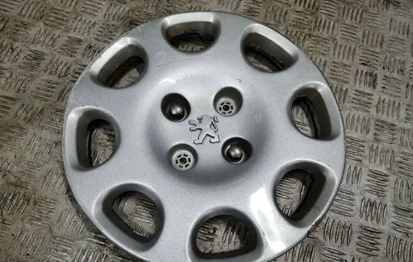 Peugeot 206 R14 wheel hub/cap/trim 9648316280