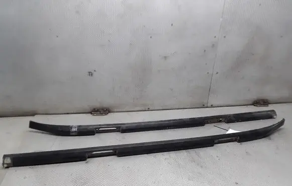 Nissan X-Trail T30 Roof bar rail