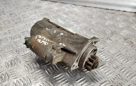 Nissan Pathfinder R51 Starter motor