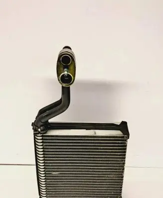Audi A4 S4 B7 8E 8H Air conditioning (A/C) radiator (interior) 8E2820103A 983985X 0541151205
