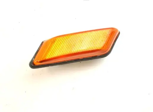 BMW Z3 E36 Front fender indicator light 8389536