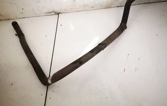 Engine coolant pipe/hose