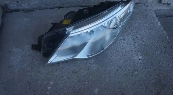 Volkswagen PASSAT CC Headlight/headlamp
