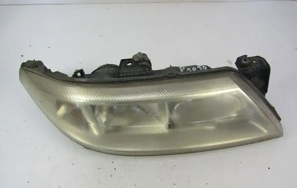 Renault Laguna II Headlight/headlamp 8200002847