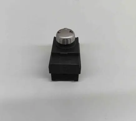 Mitsubishi Colt Wing mirror switch MN108084