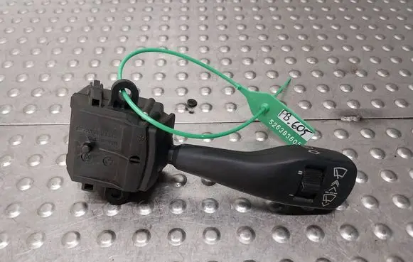 BMW 3 E46 Wiper control stalk S26383605 8363664I