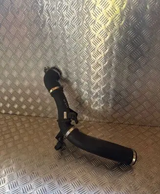 Intercooler hose/pipe
