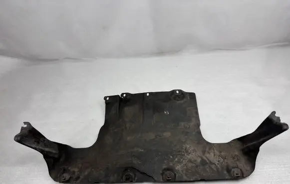 Porsche Cayenne (92A) Engine splash shield/under tray 7P0825285