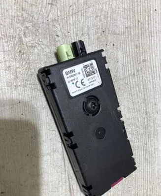 BMW X1 F48 F49 Aerial antenna amplifier 9352601