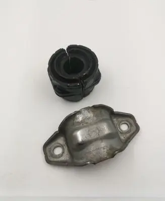 Porsche Macan (95B) Sway bar bush bracket, front 95B411336 95B411035