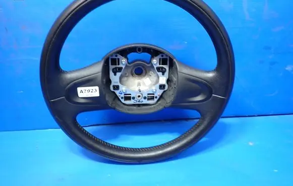 Mini One - Cooper Coupe R56 Steering wheel 2752964
