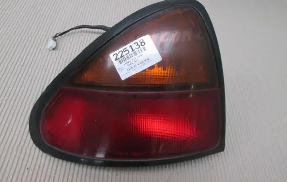 Mazda 323 F Rear/tail lights