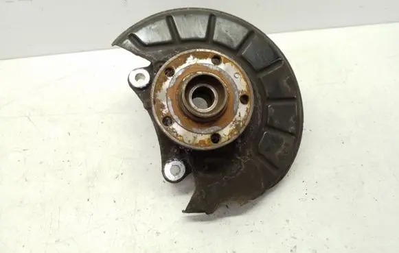 Volkswagen PASSAT B7 Front wheel hub