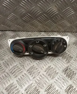 Ford Focus Climate control unit