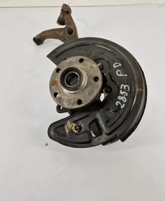 Skoda Superb B5 (3U) Front wheel hub 8D0407258