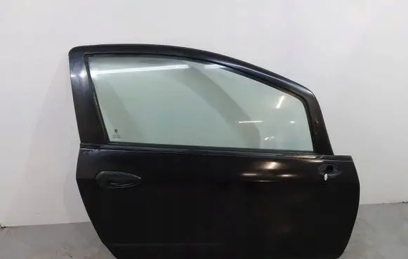 Fiat Grande Punto Front door 