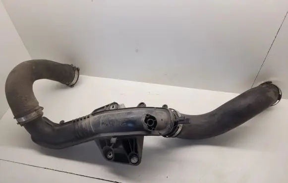 Audi A4 S4 B8 8K Intercooler hose/pipe 8K0145673AE