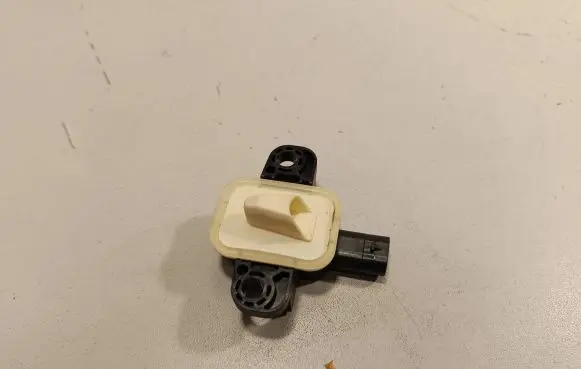 Lancia Thema Airbag deployment crash/impact sensor A1668210351