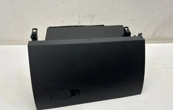 Mercedes-Benz CLA C118 X118 Glove box A1776803800