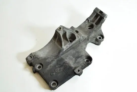 Audi A3 S3 8P Engine mounting bracket 03G903143A