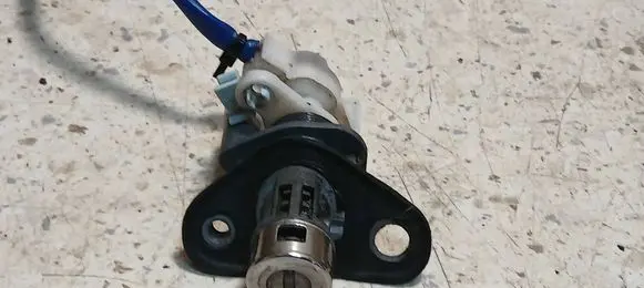 Honda Civic Tailgate exterior lock SW51