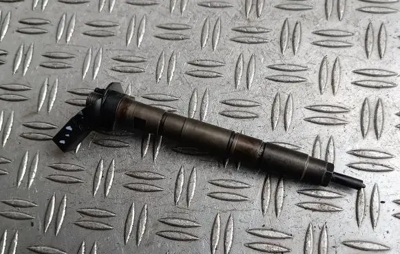 Audi A6 S6 C6 4F Fuel injector 059130277AC 050530