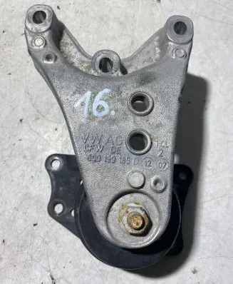 Skoda Fabia Mk2 (5J) Engine mount bracket 6Q0199185D