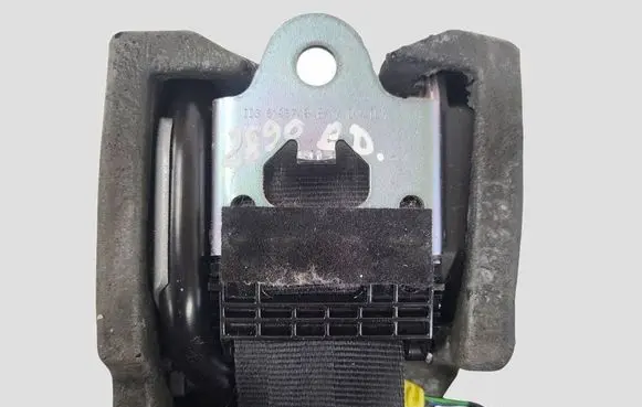 Volvo V40 Rear seatbelt P31292072 1P619885900G 1T14142017120