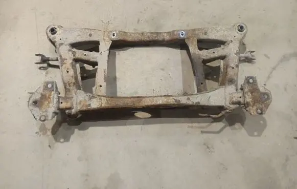 Lexus RX 300 Rear subframe 