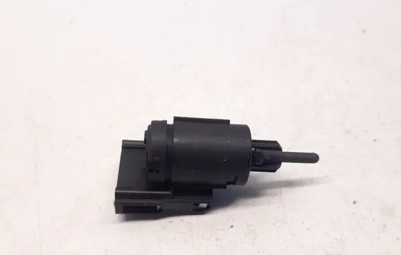 Audi A4 S4 B7 8E 8H Brake pedal sensor switch 3B0945511C 05389 19322010