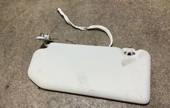 Opel Grandland X Sun visor 