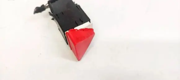 Volkswagen Touran I Hazard light switch