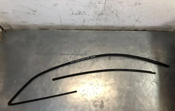Audi A5 8T 8F Front door rubber seal 8T0854544E