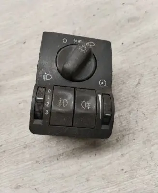 Opel Zafira B Light switch