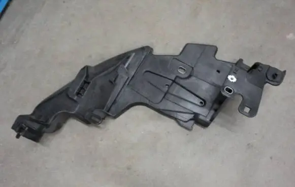 Renault Megane III Headlight/headlamp mounting bracket 622230005R