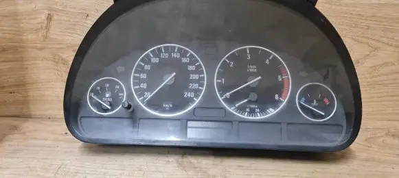 BMW 5 E39 Speedometer (instrument cluster) 62116903800 110008735