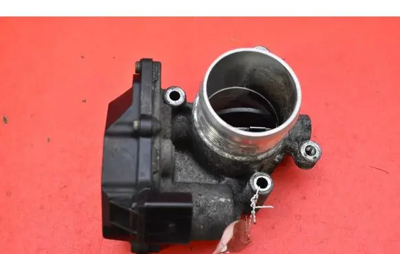 Volkswagen PASSAT CC Throttle body valve A2C31762900